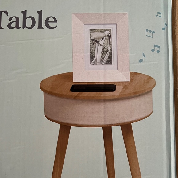 NIB WIRELESS Round Wood Speaker Table - Picture 6 of 11